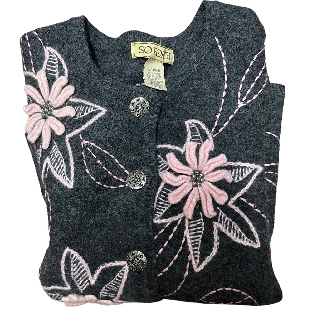 Vintage 90’s Embroiled Sweater Buttoy Up So Forth Large